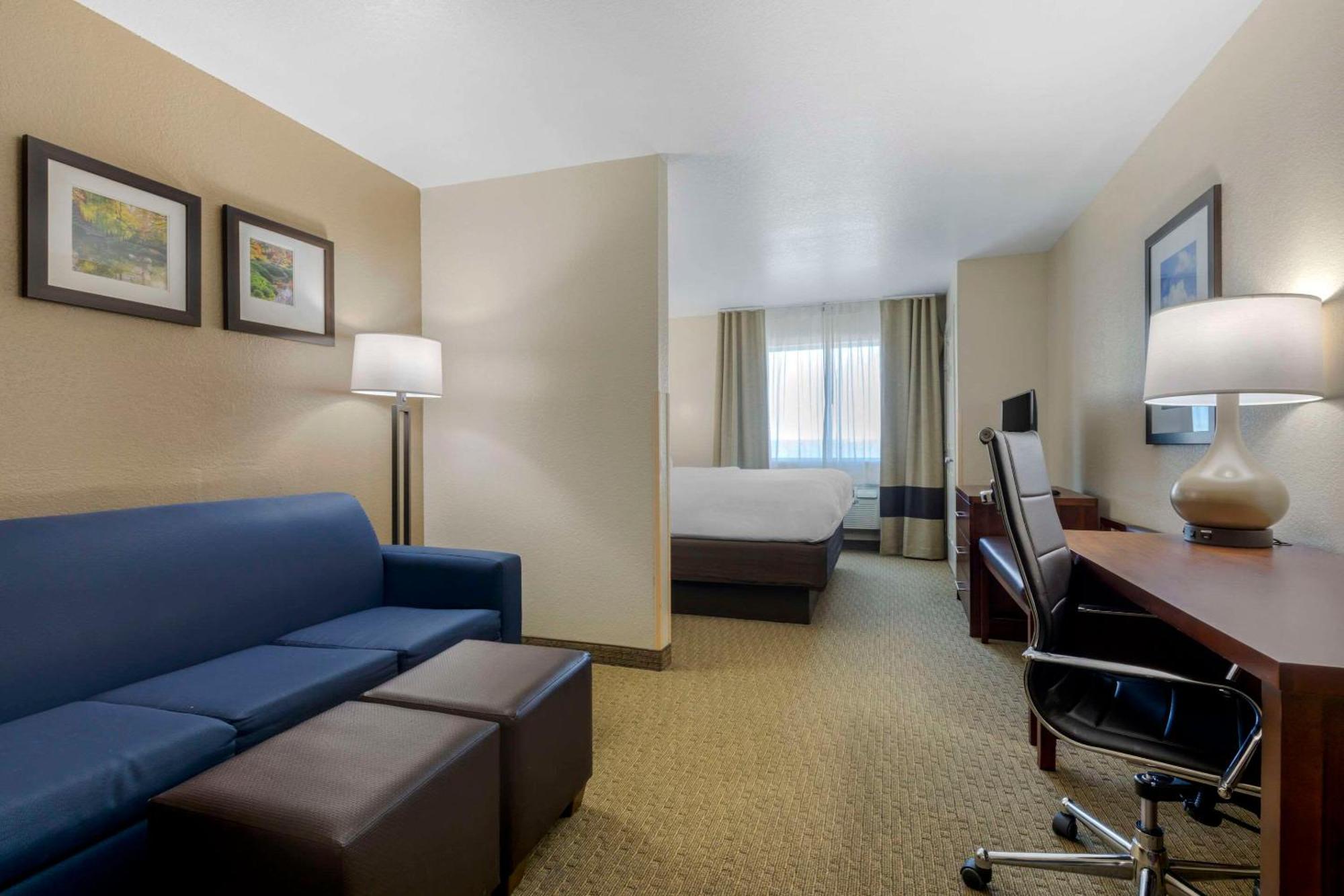 Comfort Suites Benbrook Exteriör bild