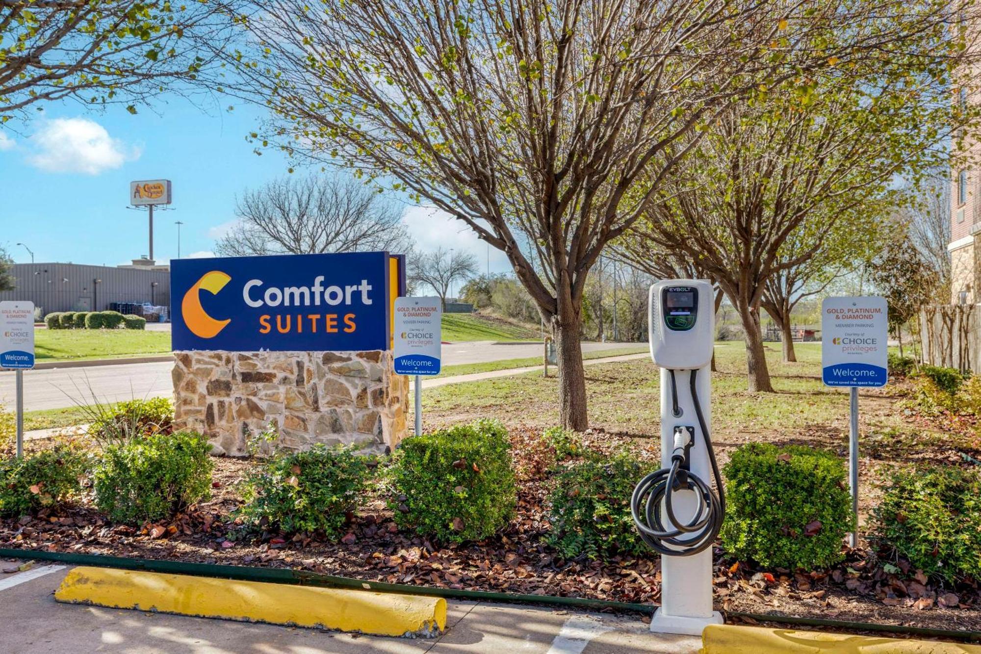 Comfort Suites Benbrook Exteriör bild